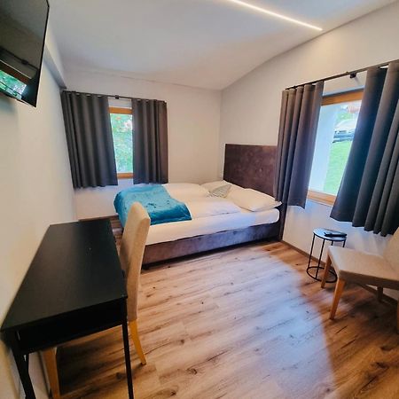 Glacier Rock Guesthouse ソルダ エクステリア 写真