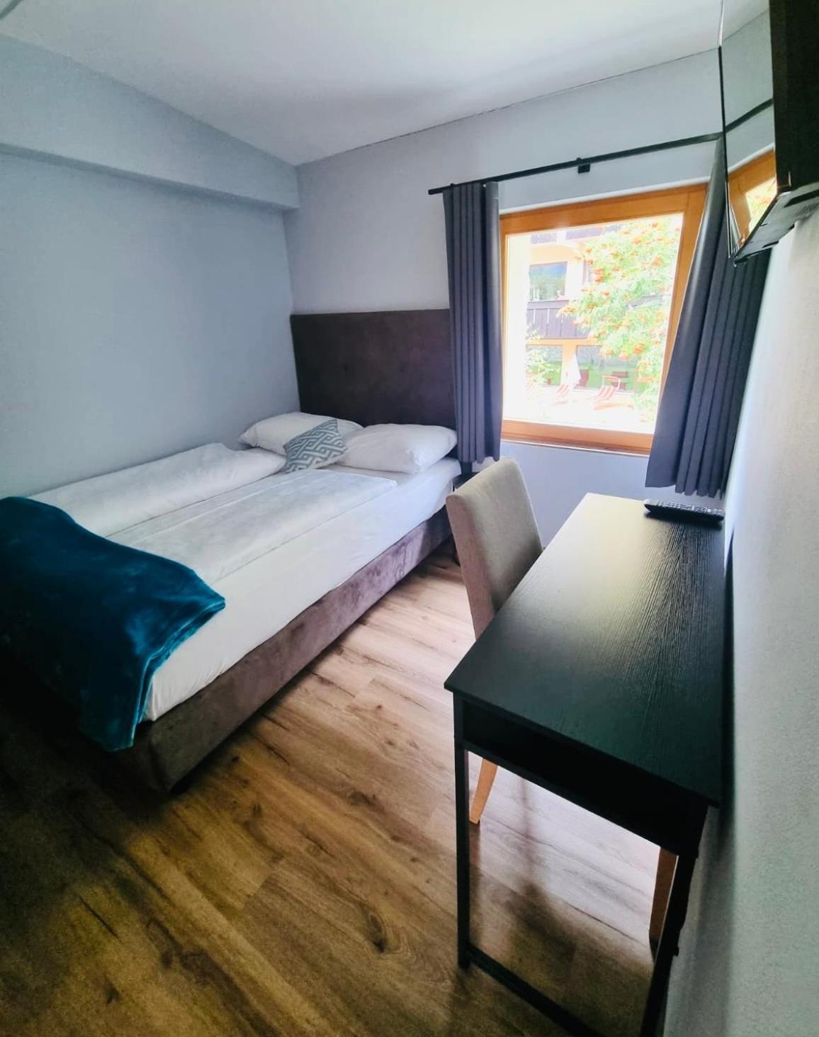 Glacier Rock Guesthouse ソルダ エクステリア 写真